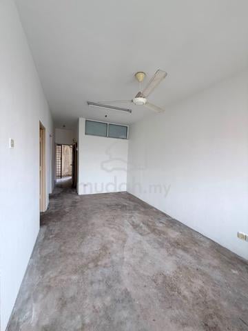 Rumah Pangsa Nilam Sari Flat 1