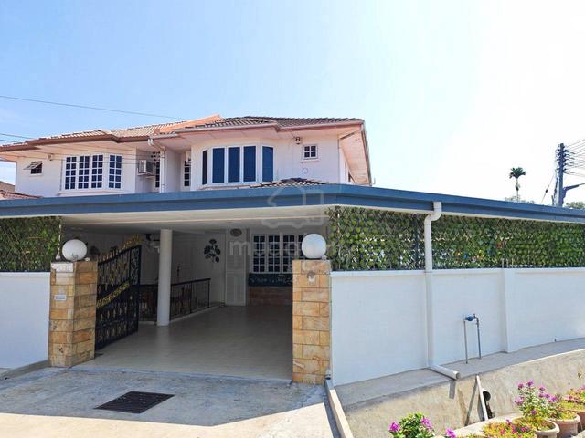 Double Storey Semi Detached House for Rent at Luak Miri 1