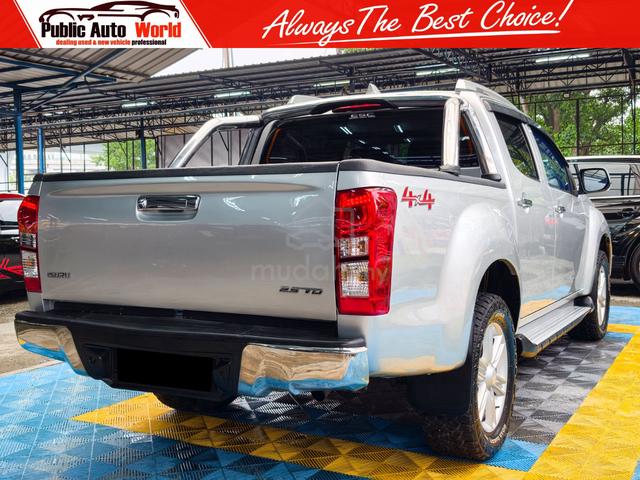 Isuzu D-MAX 2.5 VGS 4X4 (M) PREMIUM F/LIFT PERFECT - 2
