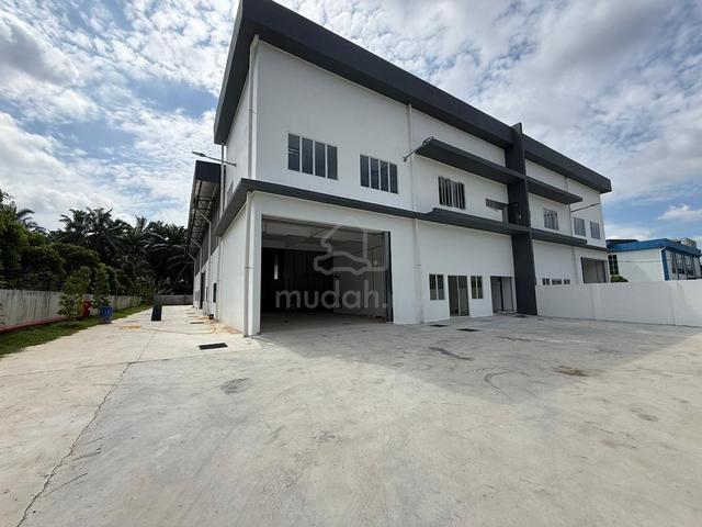 Semenyih Rinching 1.5 Storey Corner Factory 1