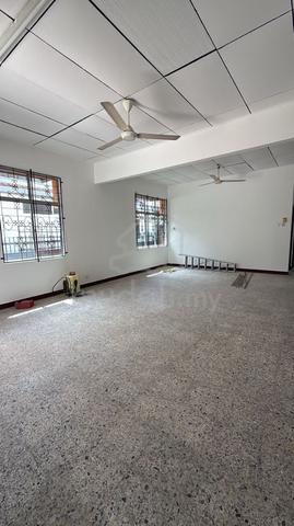 Kulim Kelang Lama Bungalow House FOR RENT !! 1