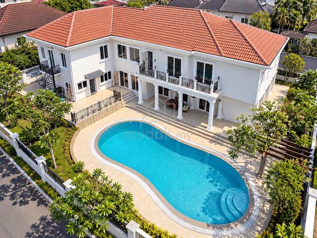 LUXURY 2-Storey Bungalow SS7 Kelana Jaya with Private POOL❗️FREEHOLD🔥 1