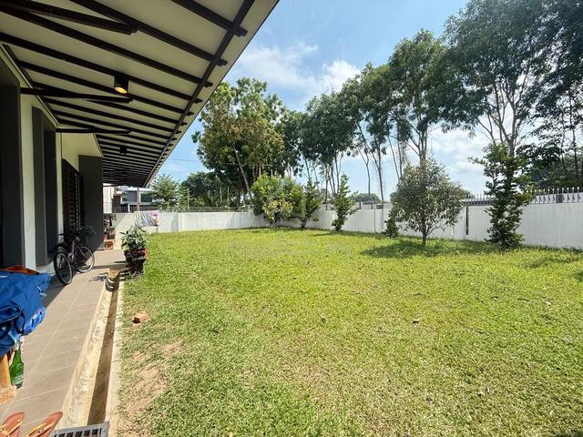 Melaka Ozana Residence Corner 2.5 Storey Terrace 1