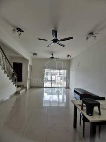 SP3 BDR SAUJANA PUTRA 2 STOREY HOUSE FOR RENT 1