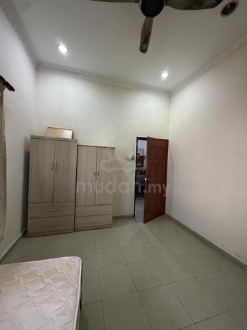 Taman Segar Room for rent MRT Taman Mutiara Leisure Mall Ekocheras 1