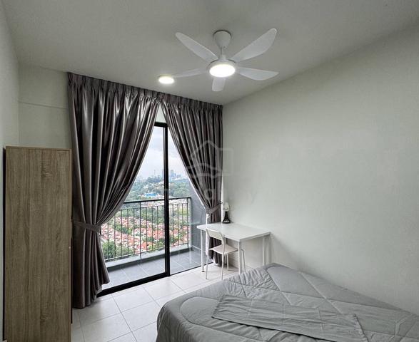 Residensi Max 1