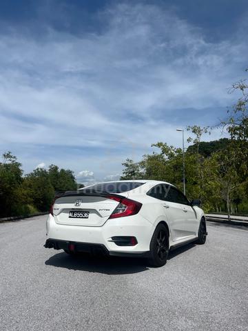 2018 Honda CIVIC 1.8 S i-VTEC (A) - 2