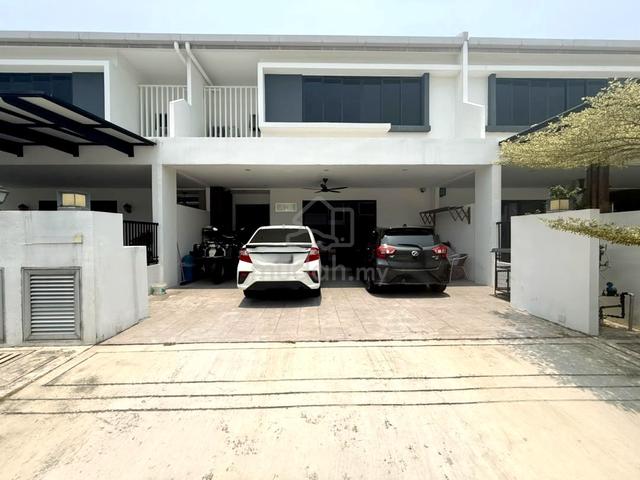Termurah Renovated Double Storey Superlink Sejati Lakeside Cyberjaya 1