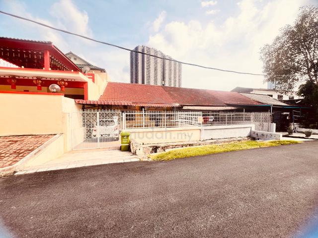 Kolam air house for sale 1
