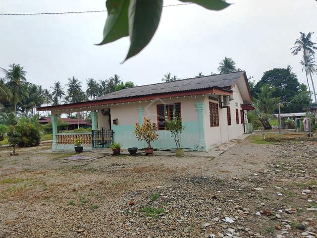 Rumah lot cantik untuk disewakan 1