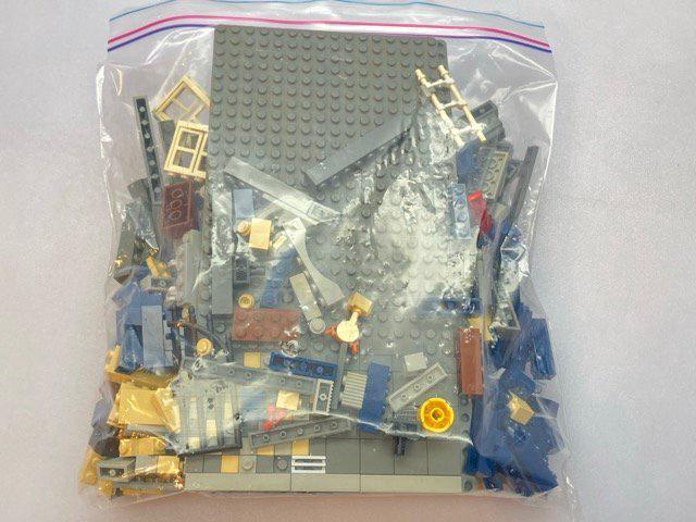 LEGO 10190 Market Street (Assembled) - photo 6 of 6