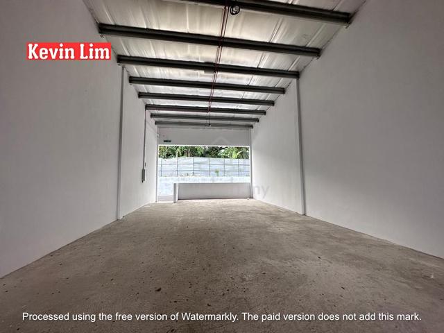 Tree Square Tanjung Bunga 2153sf Rent Hot Area Near to Uniqlo 1