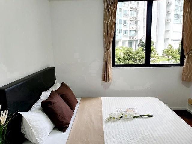 Queen Size Room⭐6km Pavilion Bukit Jalil🚝WALK to MRT SERDANG RAYA 1