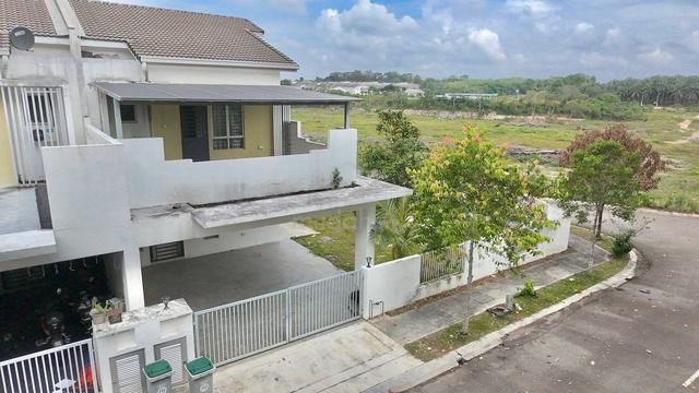 CORNER LOT FACING OPEN Double Storey Tiara Sendayan Presint 2 Labu 1