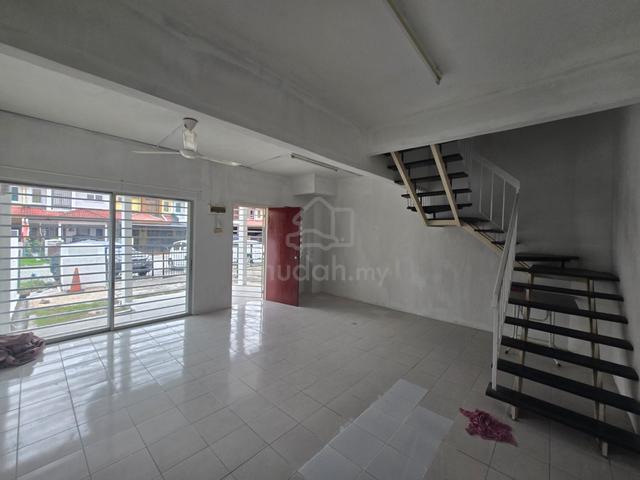 LEP 6 LANDED , Lestari Putra , Seri kembangan , Near Taman Equine 1