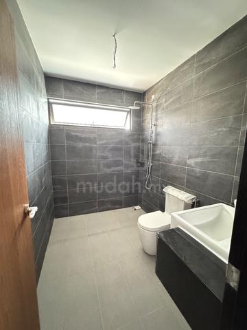 D’art hill residence bukit seni kulai 3 storey branc new corner new‼️ 5
