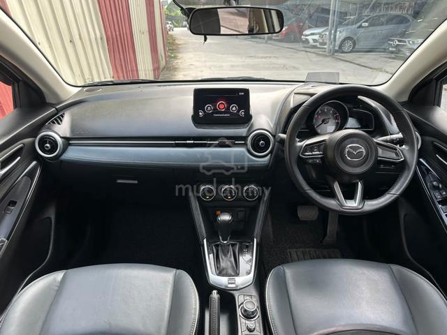 2022 Mazda 2 1.5 SKYACTIV-G SEDAN HIGH (A) F LOAN! - 4