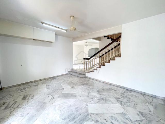 USJ 20 (24x75 sqft) Gated Guarded Freehold 2 Storey House Near To LRT 1