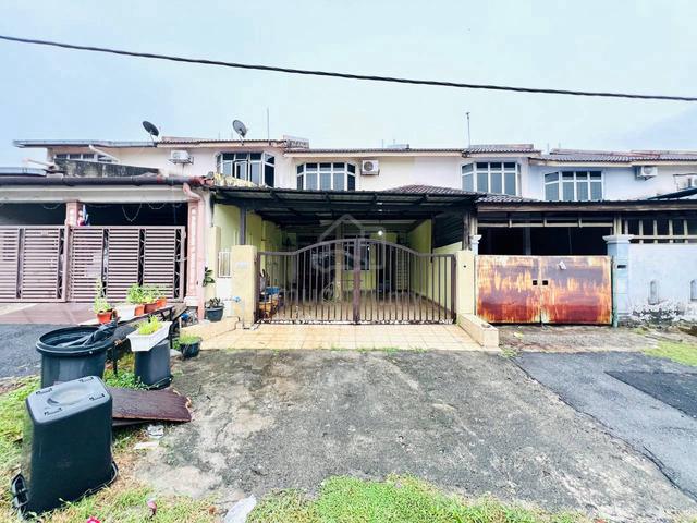 Double Storey Terrace Bandar Rinching Seksyen 4 Semenyih 1