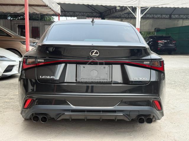 2021 Lexus IS300 2.0 F-SPORT MODE BLACK TRD SPEC - 4