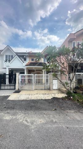 Double Storey Terrace At Taman Impian Setia, Saujana Impian Kajang 1