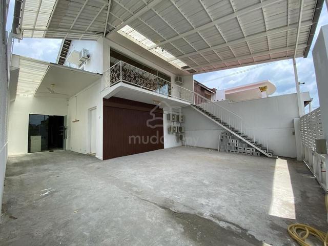End Lot 2 Storey House Petaling Jaya For Commercial 1