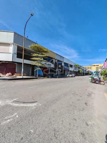 Below Bank Value RM 220K Hot Area Double Storey Melaka Raya Shoplot 1
