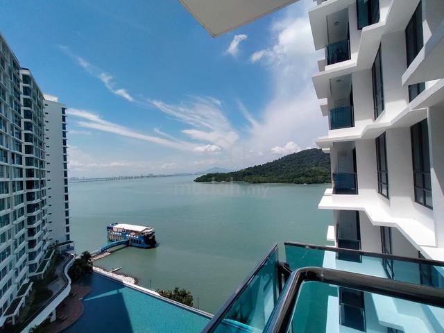Queens Residences Q1 @ Queens Waterfront 1