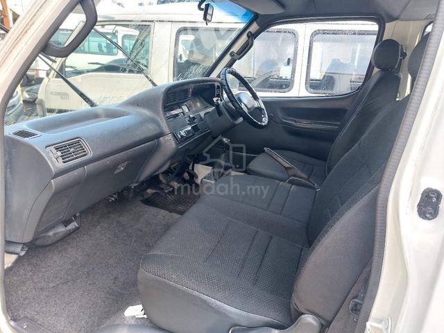 2002 Toyota HIACE WINDOW VAN ROOF AIRCOND 14 SEAT - 3