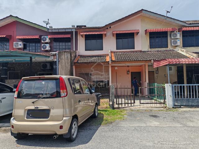 [Freehold] Teres 2 tingkat Taman Nirwana Bata Tiga Klebang Melaka 1