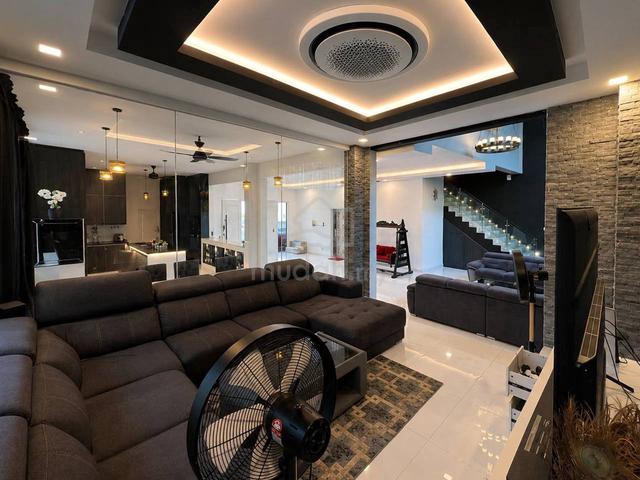 CANTIK 3 Storey Fully Renovated Terrace House Nusaputra Timur Puchong 1