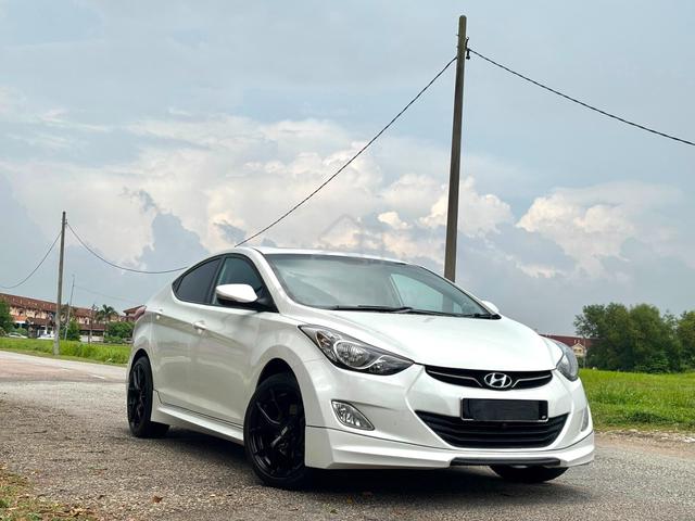 2013 Hyundai ELANTRA 1.8 PREMIUM (A) - 1
