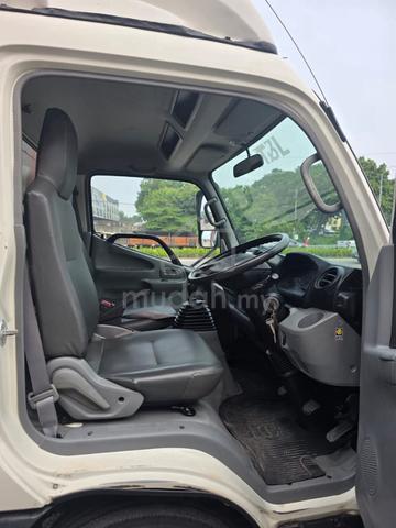 2021 HINO XZU600R ALUMINIUM Box - photo 4 of 5