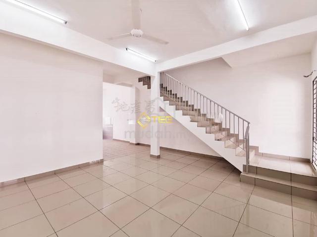Gated Guarded Taman Saga Klang 2 Storey House 20x60 With Fan Lights 1
