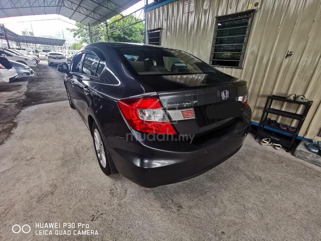 2013 Honda CIVIC 1.8 S (A) - 4