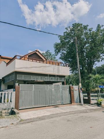 TAMAN SRI ANDALAS KLANG 📍 FULLY RENOVATED 🔥 2-Storey CORNER For Sale 1