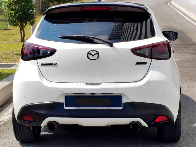 Hatchback Leather HiSpec 2016 Mazda 2 1.5 SKYACTIV - 4