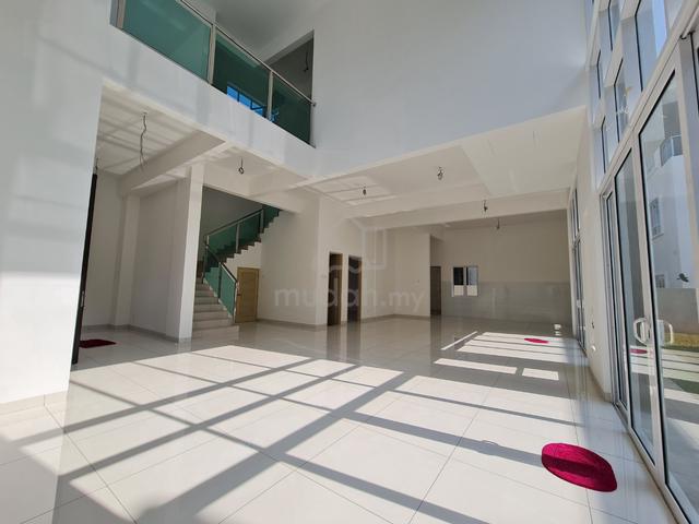 3 Storey Bungalow Taman Lembah Permai Gated 1
