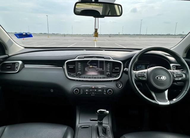 [2017] Kia Sorento 2.4 (AT) Petrol 8 Seater SUVs - 5