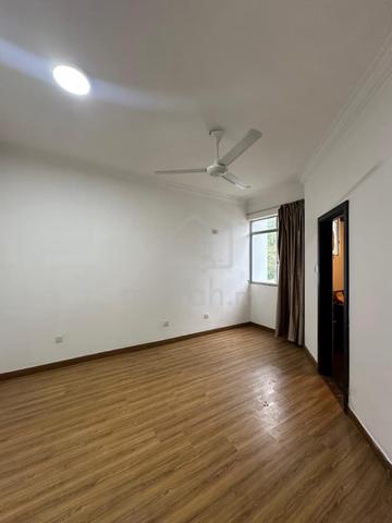 The Colonnades Condominium 1