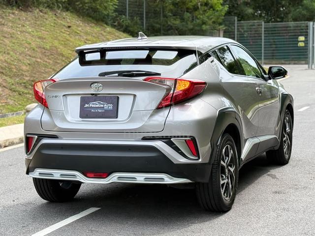 Toyota C-HR 1.8 ⭐Ori Paint ⭐Full Loan ⭐Low Mileage - 2