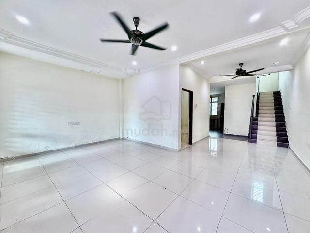 [kitchen top]_Teres Dua Tingkat, Taman Merak Mas, Bukit Katil 1