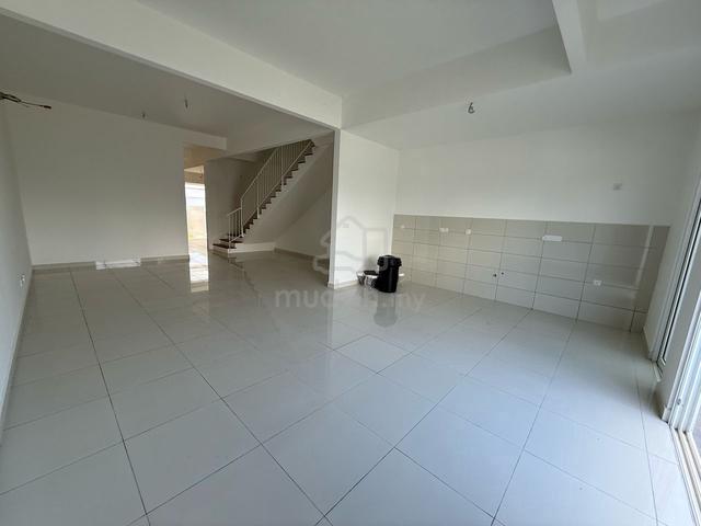 Batu Kawan Viluxe Residence Premium G/Guarded Terrace With Large Land 1