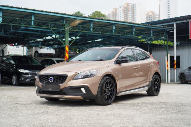 2014 Volvo V40 2.0 CROSS COUNTRY T5 (A) 1 OWNER - 1