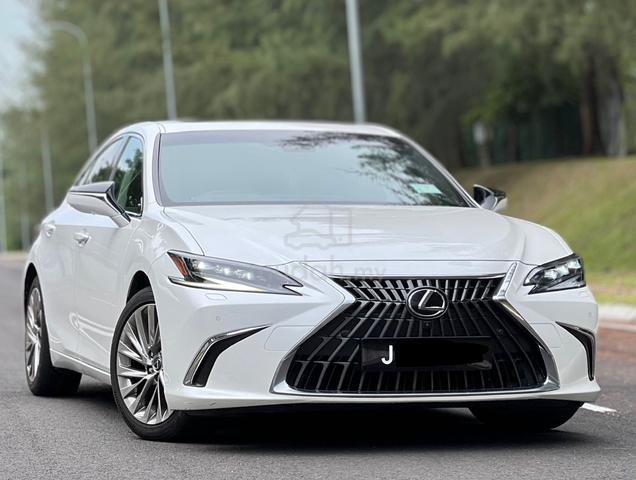 2022 Lexus ES250 2.5 LUXURY MY19 XZ10 (A) - 1