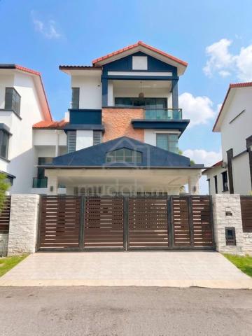 Luxurious 3-Storey Semi D @ Taman Pulai Bayu, Skudai, Fully Renovated! 1