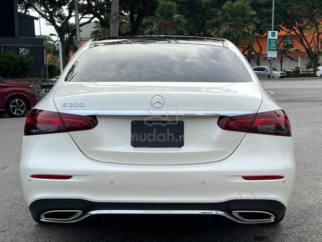 2022 Mercedes Benz E-200 Sedan AMG Line PANROOF - 3