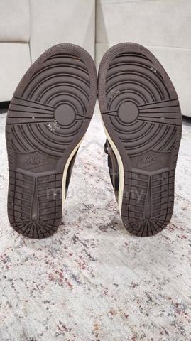 Nike Air Jordan 1 Low Travis Scott (Mocha) - photo 4 of 5