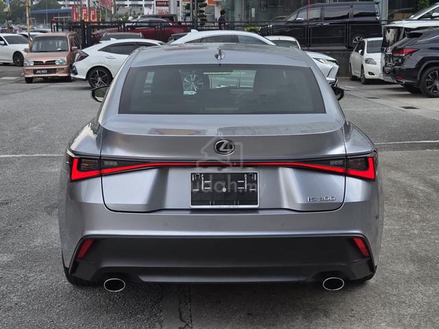 4714KM GRADE 5A ✨I 2023 Lexus IS300 VERSION L - 3