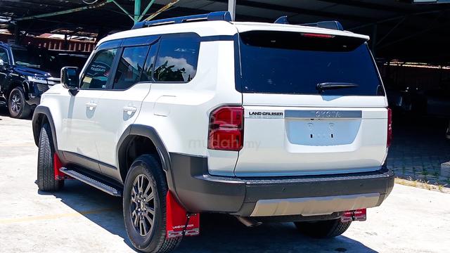 2025 Toyota Landcruiser PRADO 250 2.8 VX 7 Seater - 3
